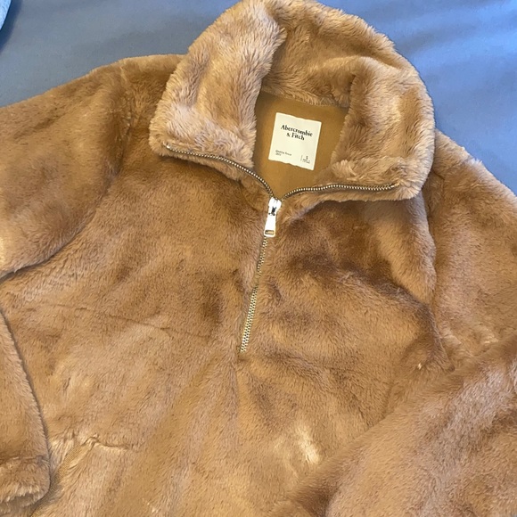 Abercrombie Half-Zip Faux Fur Sweatshirt - Picture 5 of 5